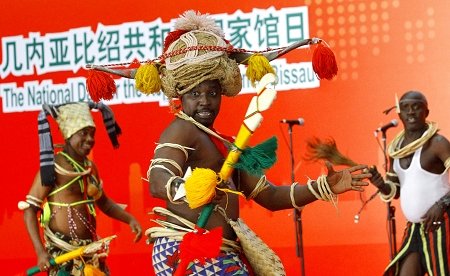 中秋3天假世博游客超150萬 再創單日游客新高